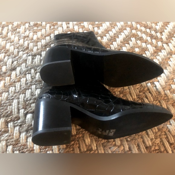Brand new! &Otherstories croc embossed patent bootie - Picture 3 of 4